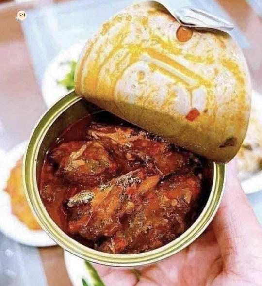 Cá Thu Sốt Tương Ớt Lốc 4 Hộp – Cá Thu Hộp Sốt Cay Ngon Tiện Lợi